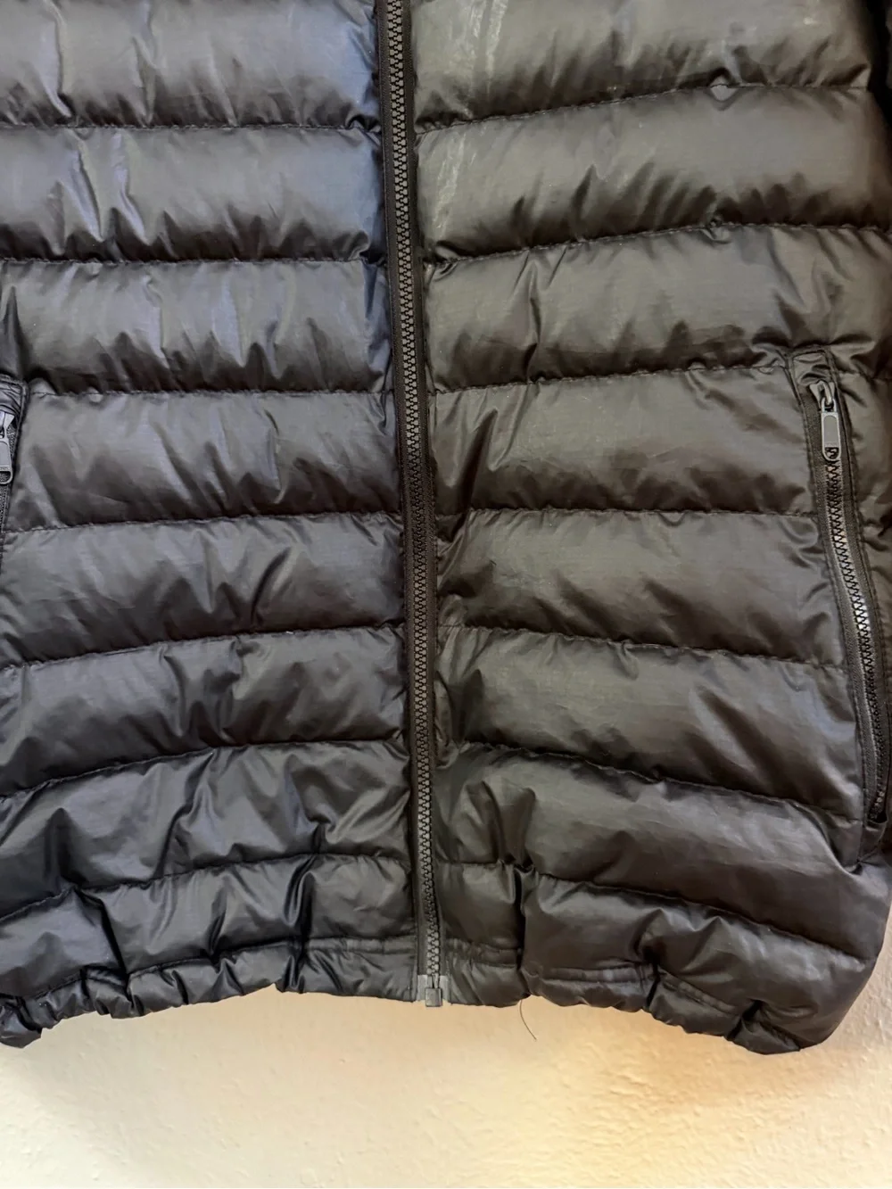 Quince lightweight packable black puffer jacket